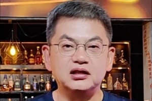 月最佳球员数量