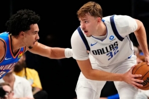 1.雷霆的无奈;2.开拓者和湖人的不同
