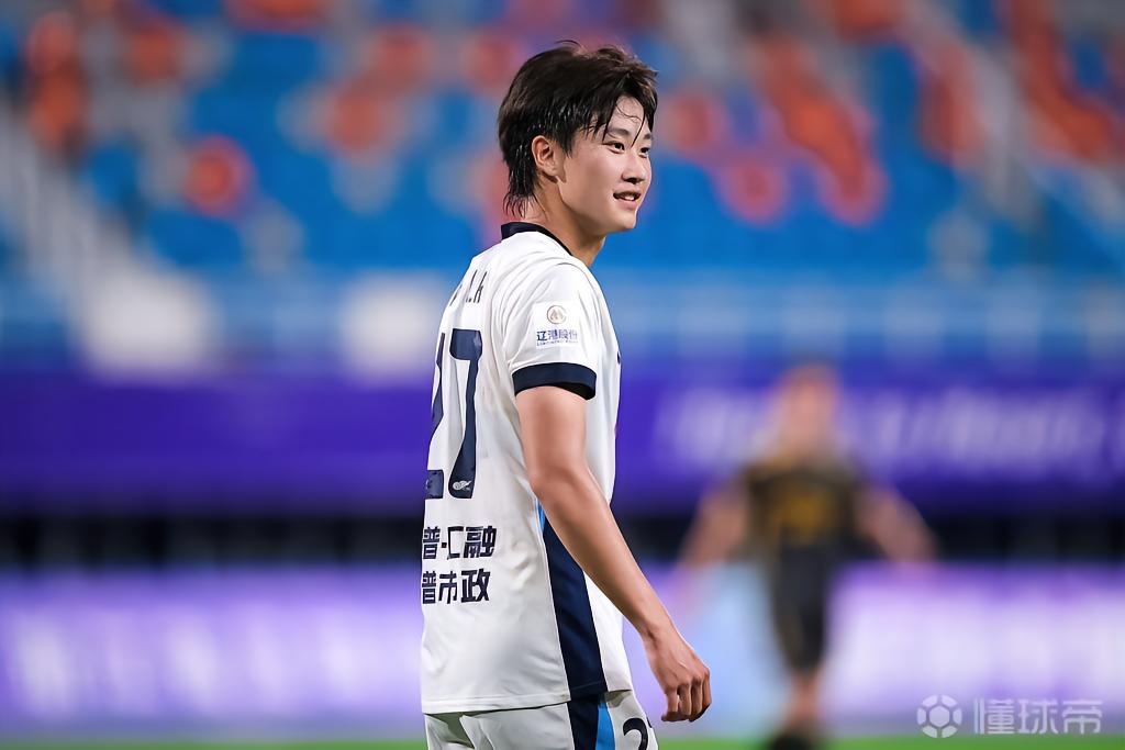 巴尔卡莫尔纳曼干VS塔什干多斯特利克直播_巴尔卡莫尔纳曼干VS塔什干多斯特利克在线观看直播_乌兹甲B无插件在线观看